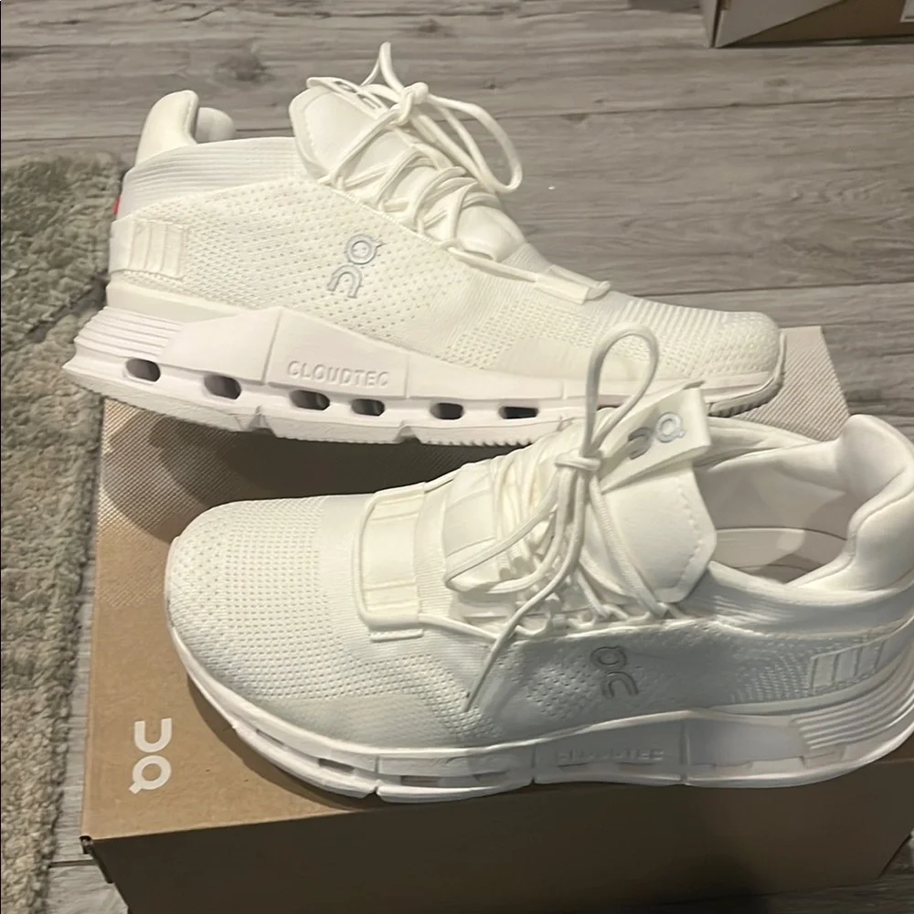 !!New Arrival!! On Cloudnova women's sneakers